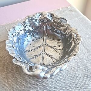 Vtg Arthur Court 1995 Bunny and Leaf Nut or Candy Dish Bowl Aluminum 7” X 5.5"